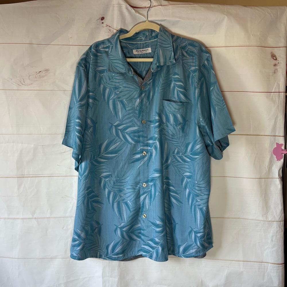 Tommy Bahama Blue Leaf Print Casual Shirt
